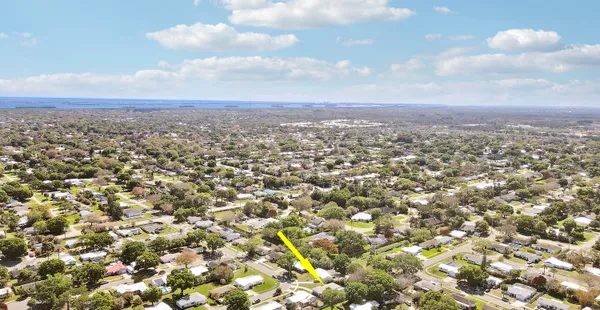 $350,000 | 2145 5th Street, Vero Beach, FL 32962