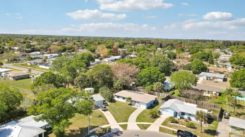 $350,000 | 2145 5th Street, Vero Beach, FL 32962