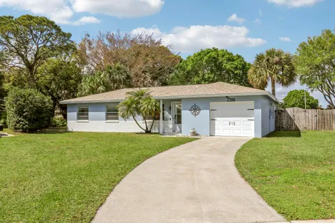 $350,000 | 2145 5th Street, Vero Beach, FL 32962