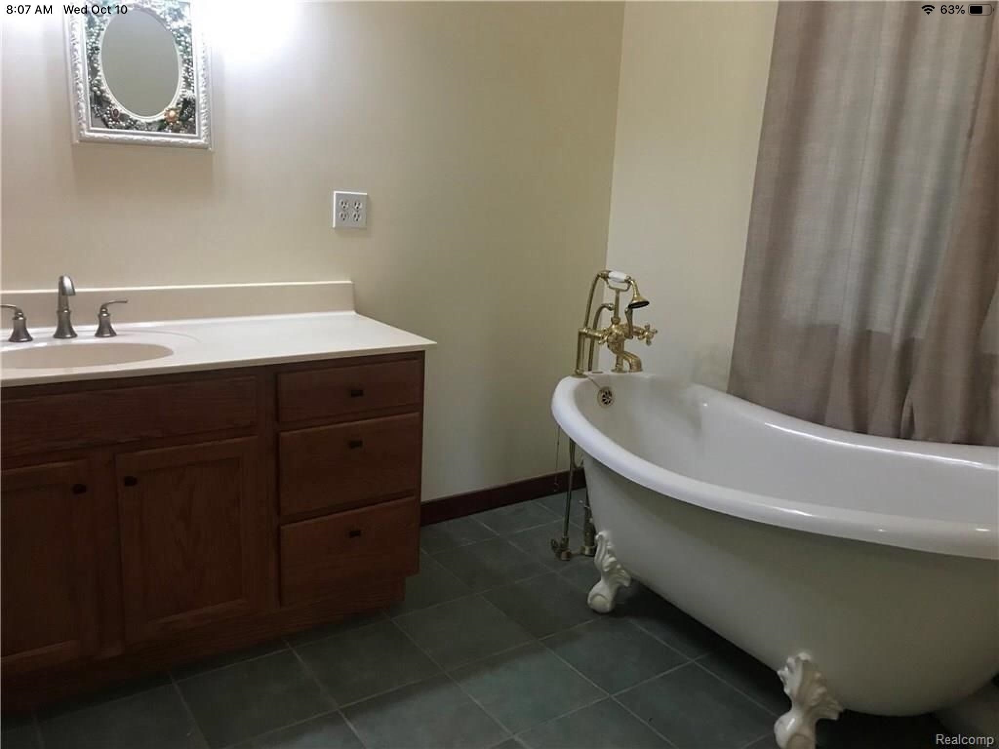 5863 Oak Road Rose City, MI 48654 - Photo 30 of 36 1897290-29.JPG