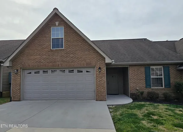 $285,500 | 5914 Pebble Run Way, Knoxville, TN 37918