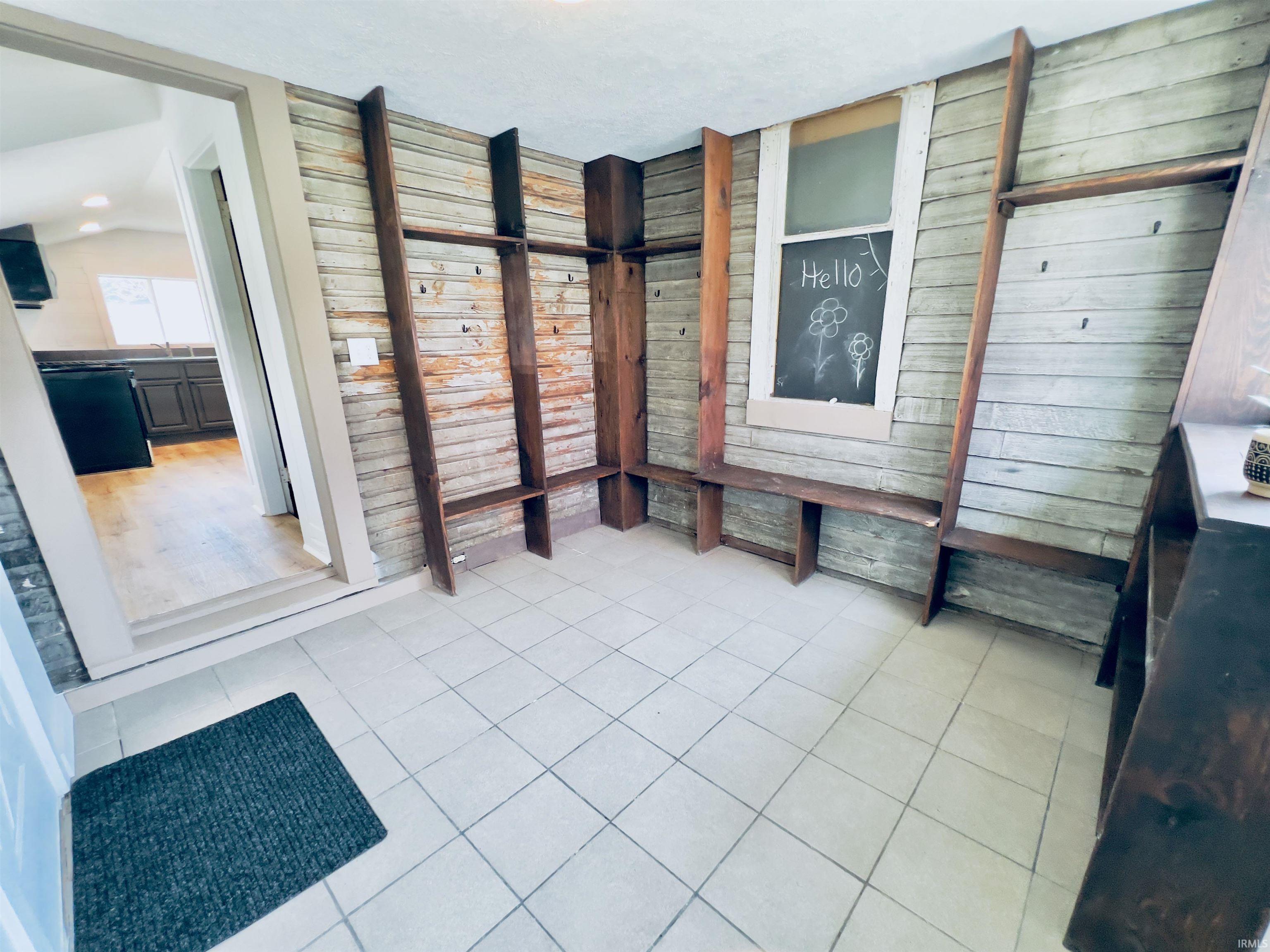 806 North Harrison Street Syracuse, IN 46567 - Photo 26 of 35