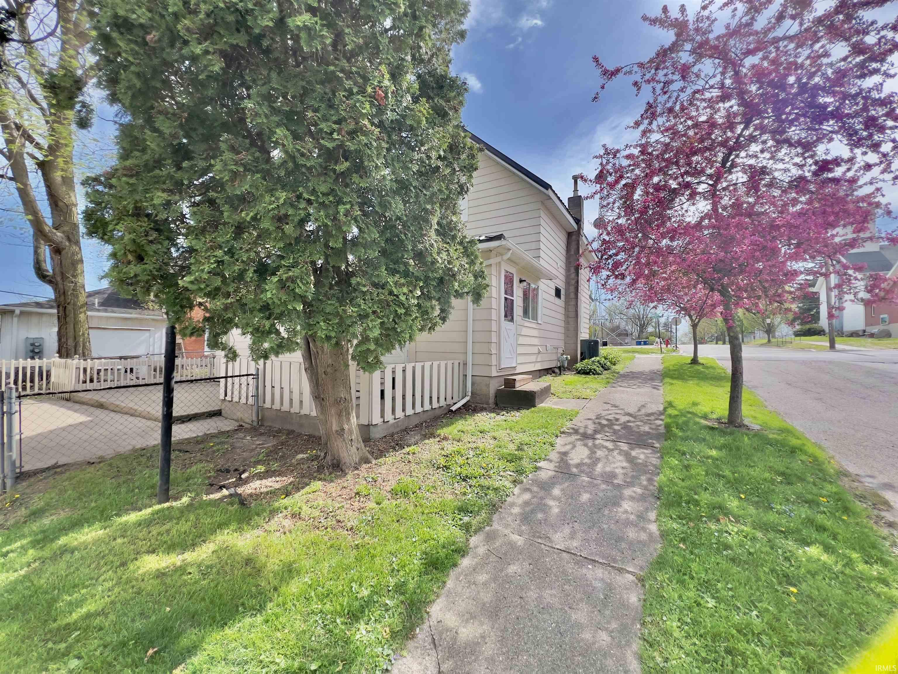 806 North Harrison Street Syracuse, IN 46567 - Photo 33 of 35