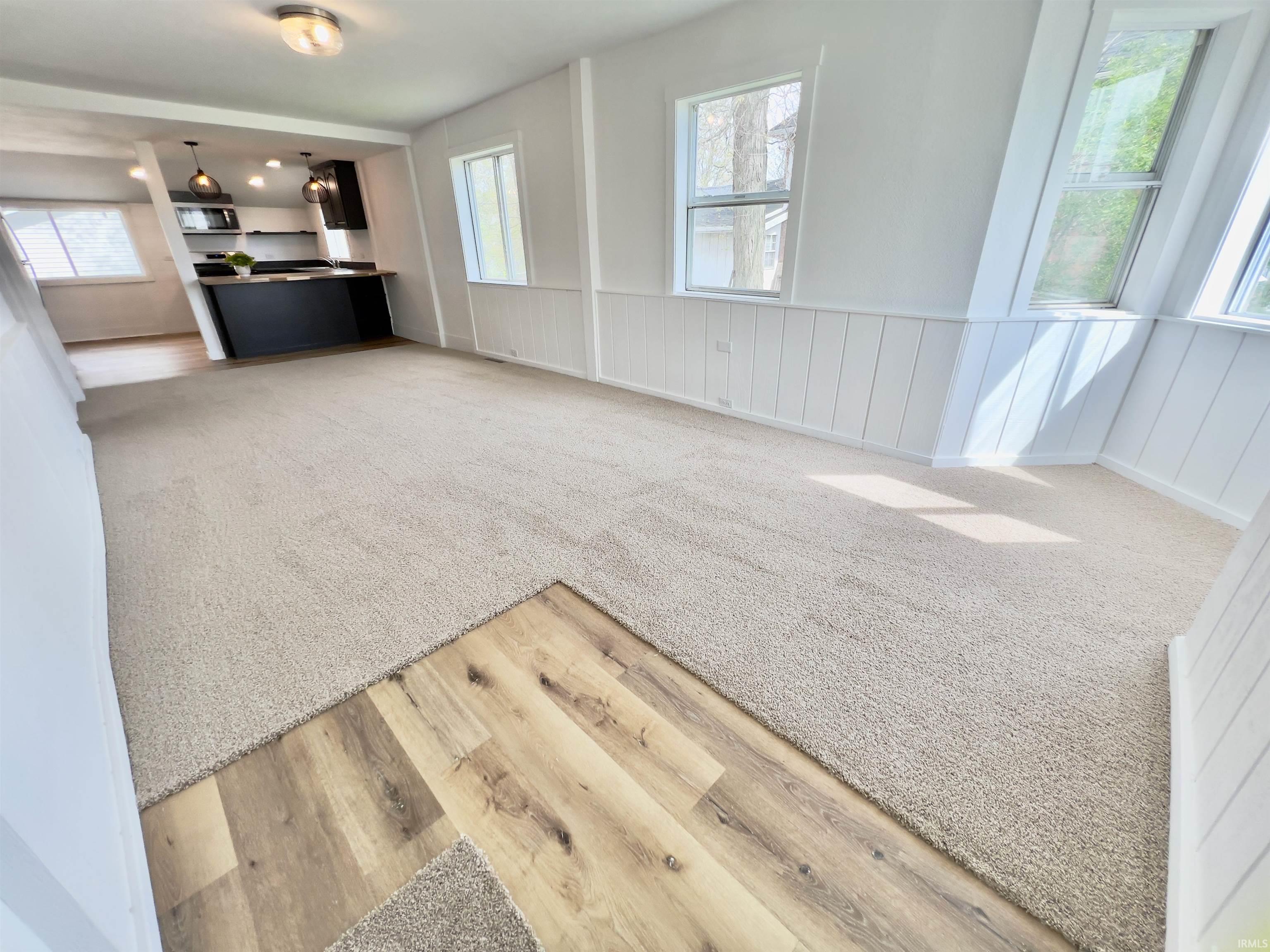 806 North Harrison Street Syracuse, IN 46567 - Photo 6 of 35