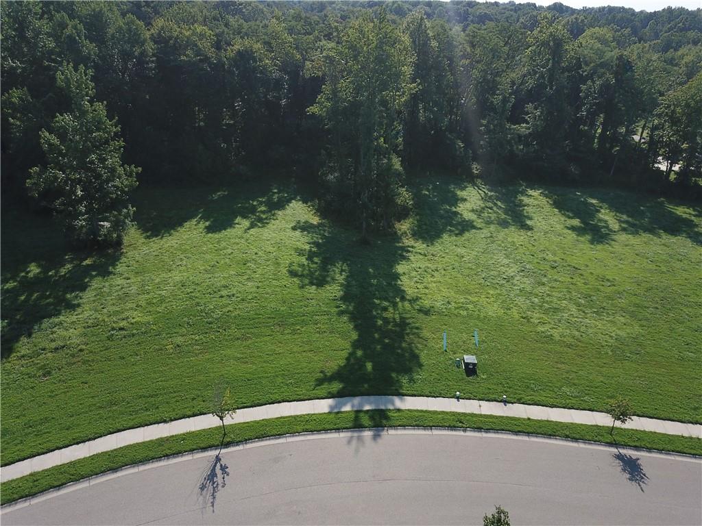 1937 Tipton Pointe Court Columbus, IN 47201 - Photo 8 of 9