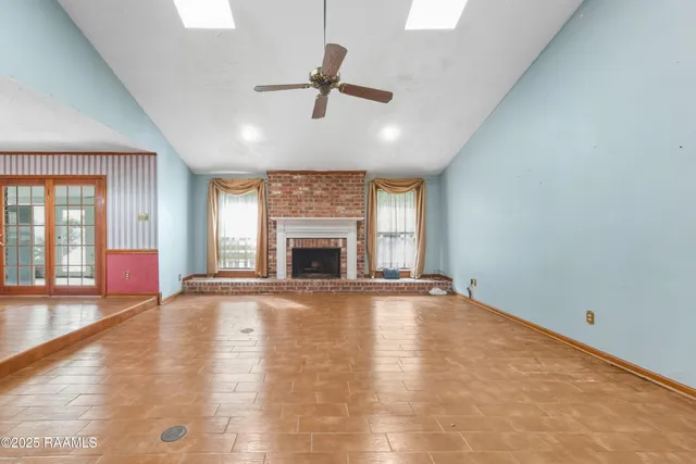 $195,000 | 157 Greenfield Drive, Carencro, LA 70520