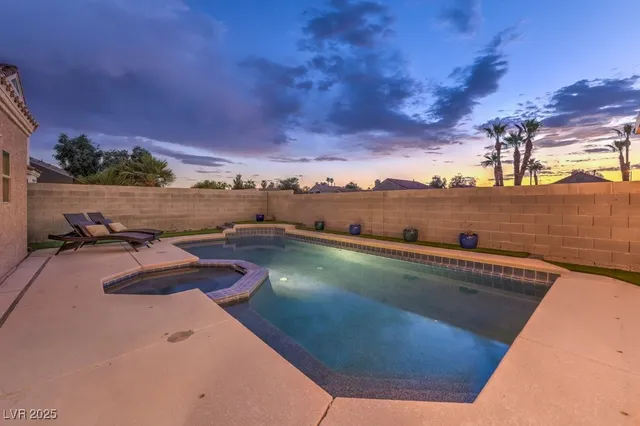 $3,240 | 8157 Creek Water Lane, Las Vegas, NV 89123