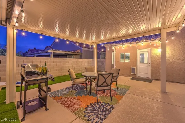 $3,240 | 8157 Creek Water Lane, Las Vegas, NV 89123