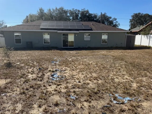 a front view of house with yard