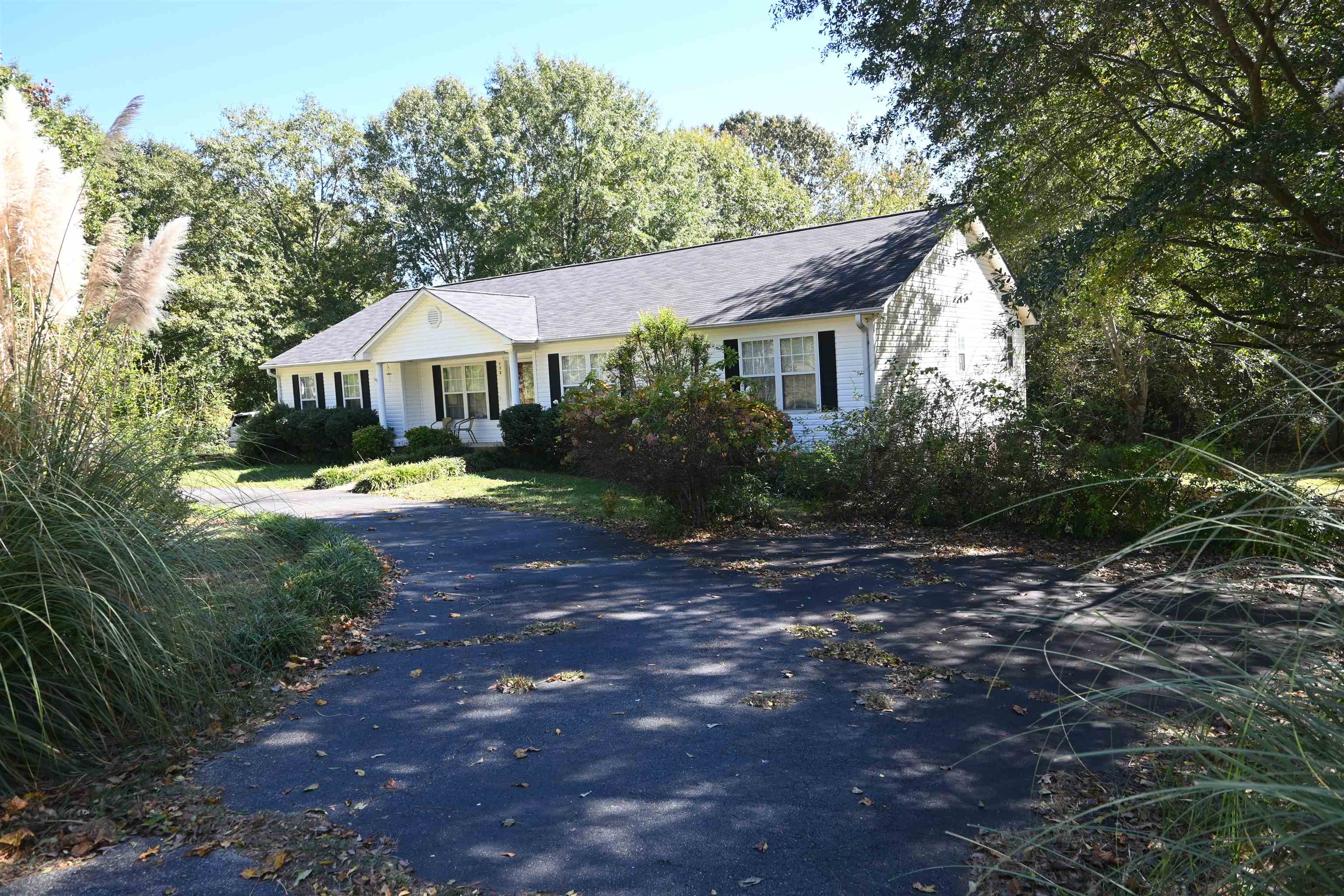 630 River Oak Road Inman, SC 29349 - Photo 3 of 34