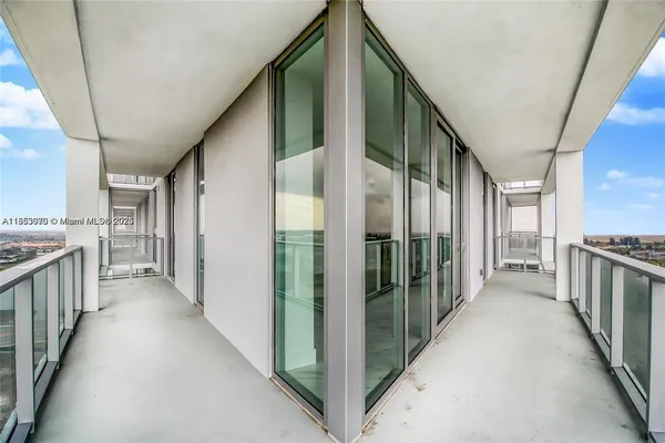 $3,900 | 2000 Metropica Way, Unit 1709, Sunrise, FL 33323