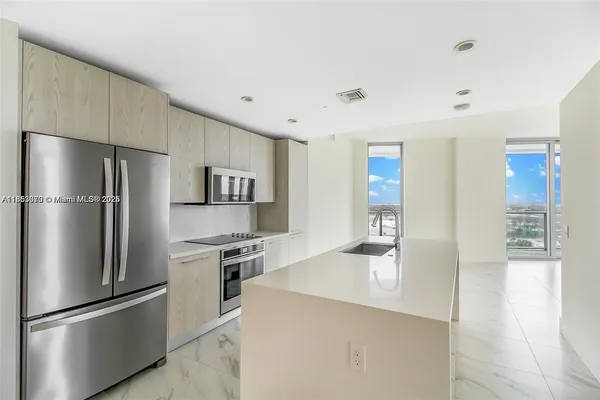 $3,900 | 2000 Metropica Way, Unit 1709, Sunrise, FL 33323