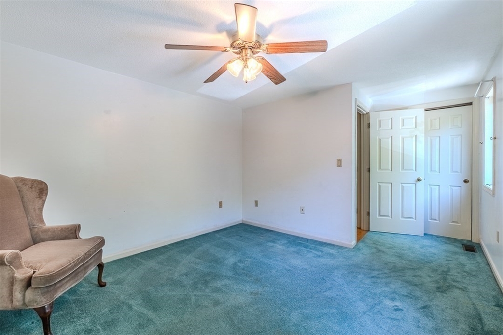 4105 Woodbridge Road, Unit 4105 Peabody, MA 01960 - Photo 18 of 39