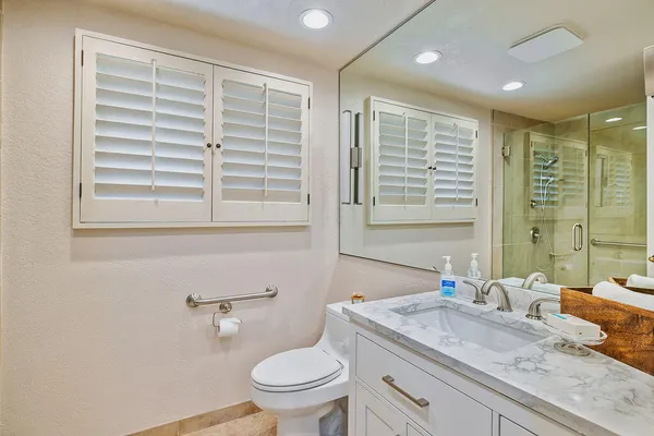 $6,300 | 181 Camino Arroyo South, Palm Desert, CA 92260