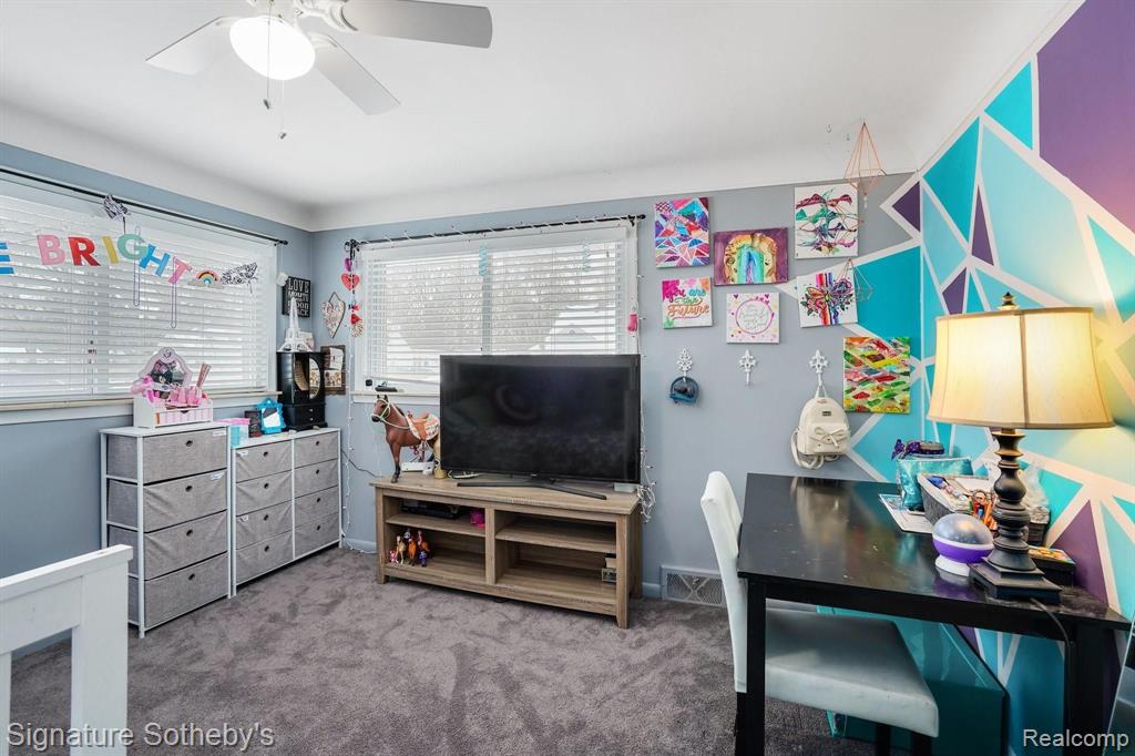 21127 Inkster Road Farmington Hills, MI 48336 - Photo 16 of 24