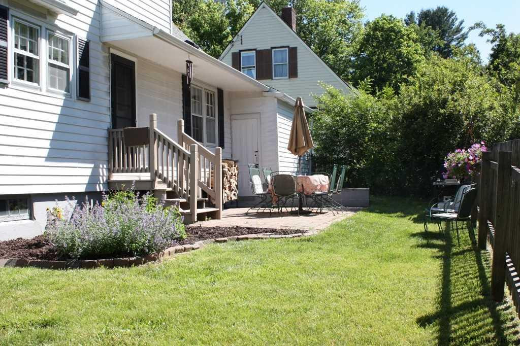 1032 New Scotland Road Albany, NY 12208 - Photo 3 of 13 Photo 3