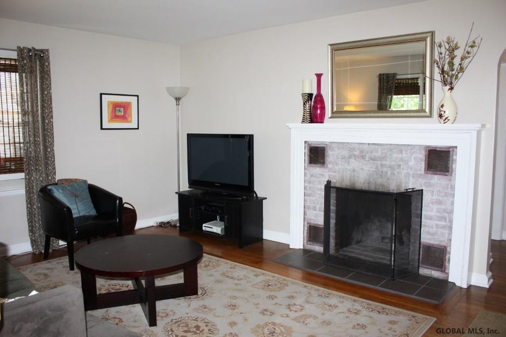 1032 New Scotland Road Albany, NY 12208 - Photo 6 of 13 Photo 6