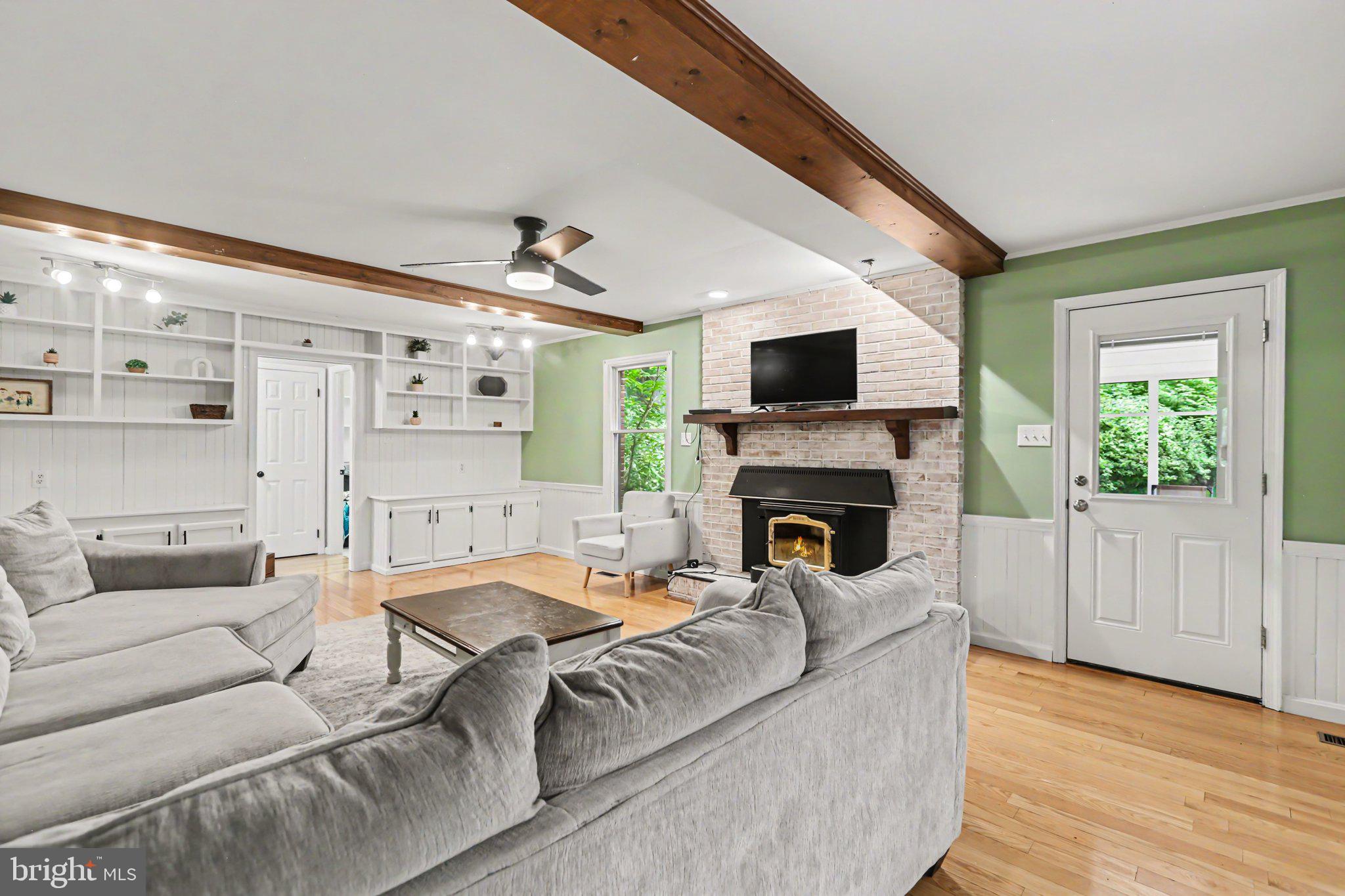 2231 Mockingbird Road Harrisburg, PA 17112 - Photo 13 of 36 Gallery Image 13
