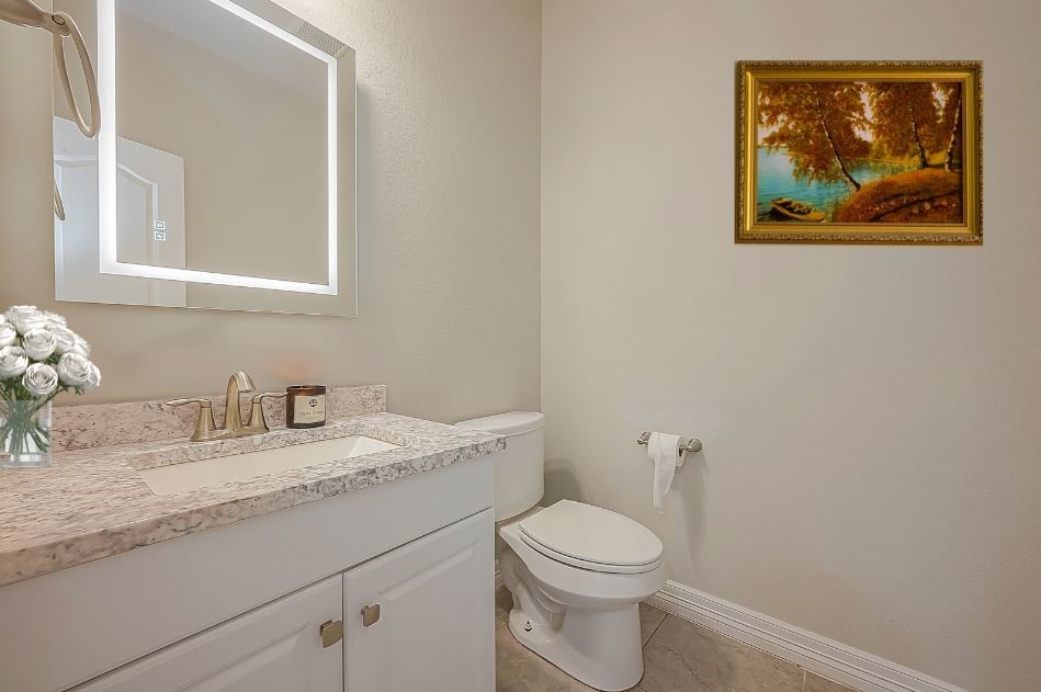 223 Sintra Lk Way Rosenberg, TX 77469 - Photo 15 of 45 Half bathroom