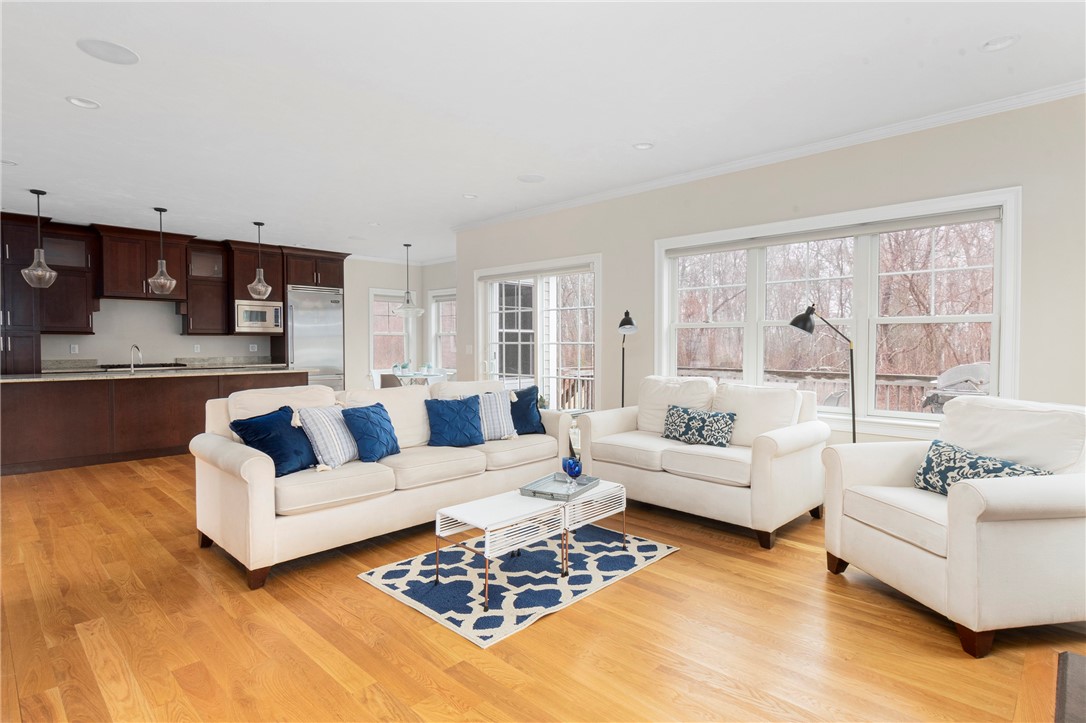 359 Sowams Road Barrington, RI 02806 - Photo 12 of 38 Gallery Image 12