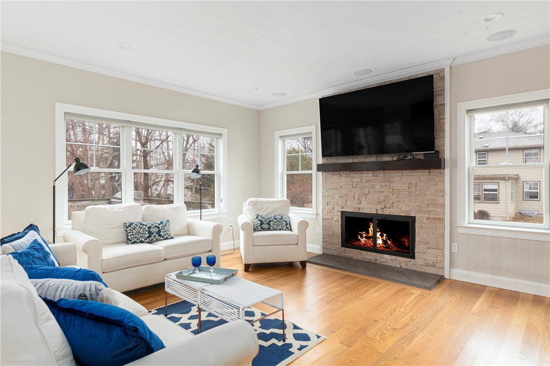 359 Sowams Road Barrington, RI 02806 - Photo 14 of 38 Gallery Image 14