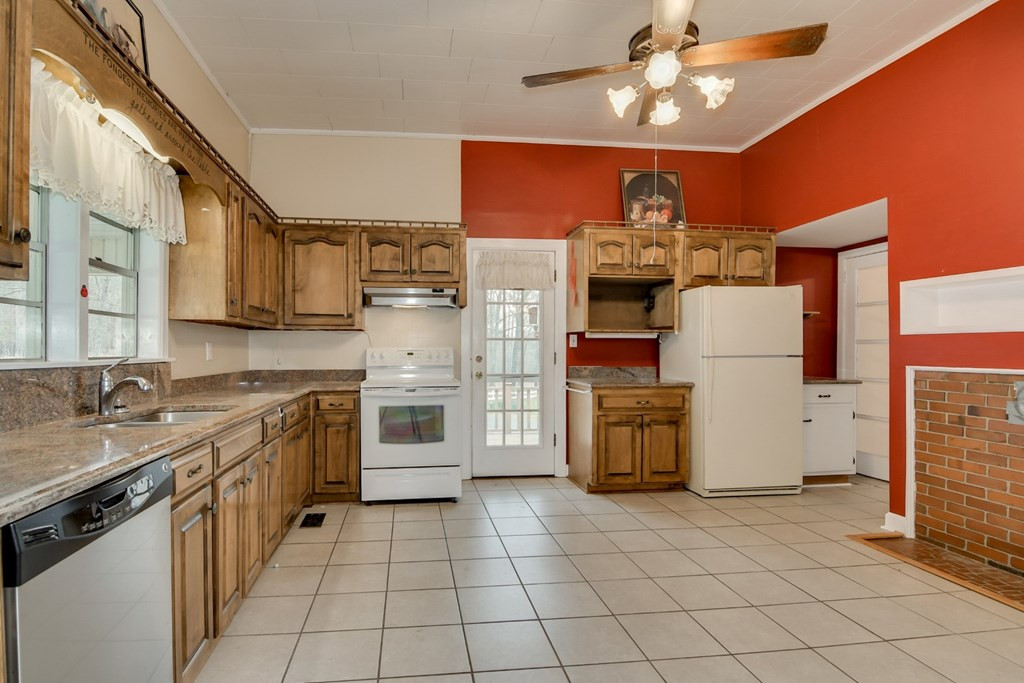 2857 Chamberlain S Ferry Road Lincolnton, GA 30817 - Photo 9 of 36