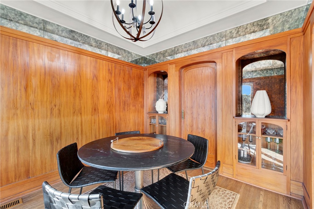 2111 Rockledge Road Los Angeles, CA 90068 - Photo 25 of 75 Gallery Image 25