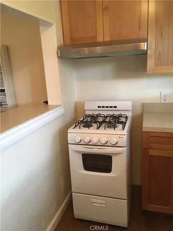 $637,000 | 7444 Amigo Avenue, Reseda, CA 91335