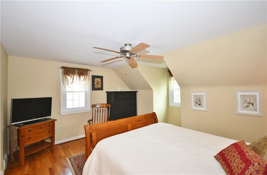 1260 Prospect Road Pittsburgh, PA 15227 - Photo 14 of 25 Here is the other side of the room with two additional windows so it is nice and bright!