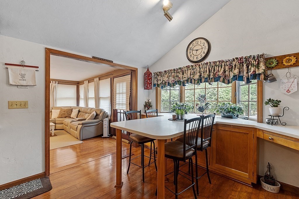 39 Cardigan Road Tewksbury, MA 01876 - Photo 10 of 42 Gallery Image 10
