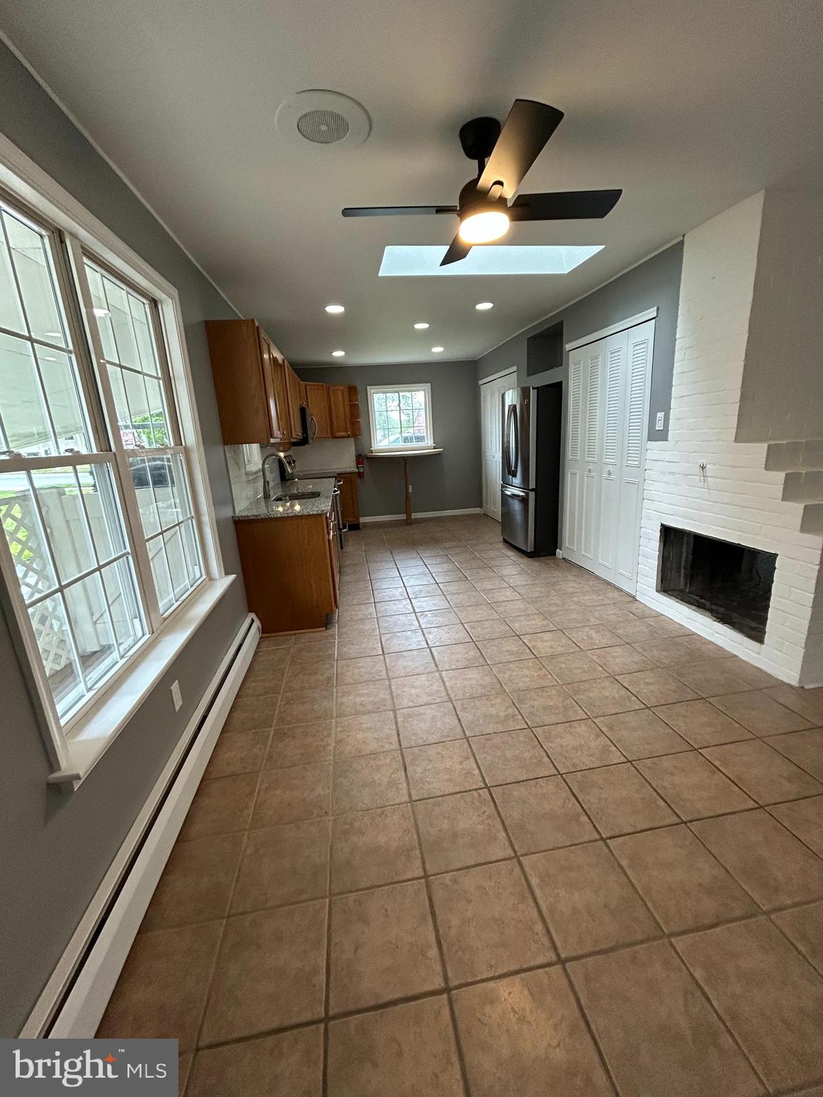 19 Goodturn Road Levittown, PA 19057 - Photo 3 of 24