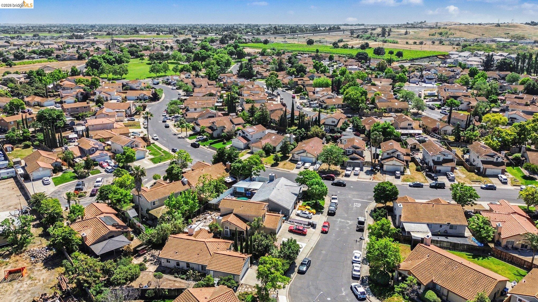 2701 Coffee Tree Way Antioch, CA 94509 - Photo 28 of 29 an aerial view of a city with lots of residential buildings