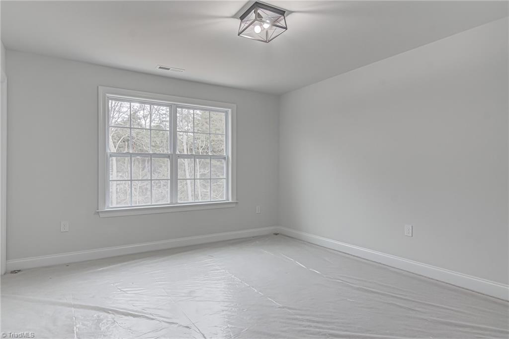 4721 Ridgefall Road Greensboro, NC 27410 - Photo 18 of 29