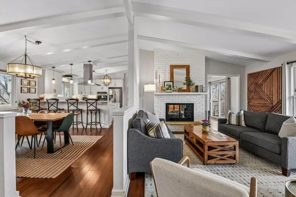 $800,000 | 4432 Eagle Ridge Place, Minnetonka, MN 55345