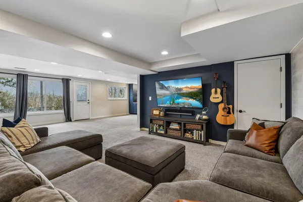 $800,000 | 4432 Eagle Ridge Place, Minnetonka, MN 55345