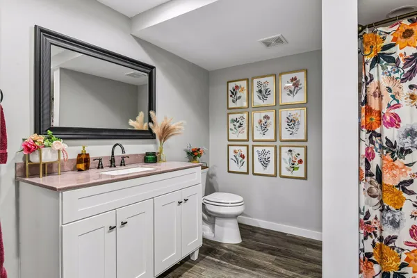 $800,000 | 4432 Eagle Ridge Place, Minnetonka, MN 55345