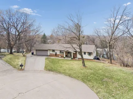 $800,000 | 4432 Eagle Ridge Place, Minnetonka, MN 55345