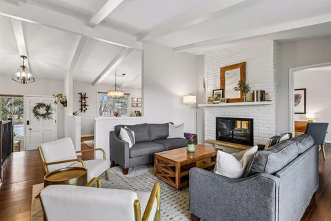 $800,000 | 4432 Eagle Ridge Place, Minnetonka, MN 55345