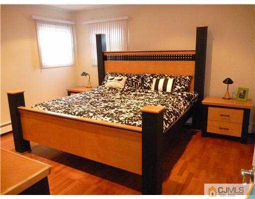 39 Weldon Road Edison, NJ 08817 - Photo 6 of 12