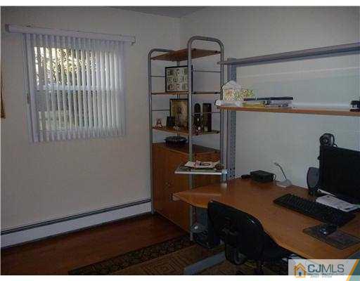 39 Weldon Road Edison, NJ 08817 - Photo 7 of 12