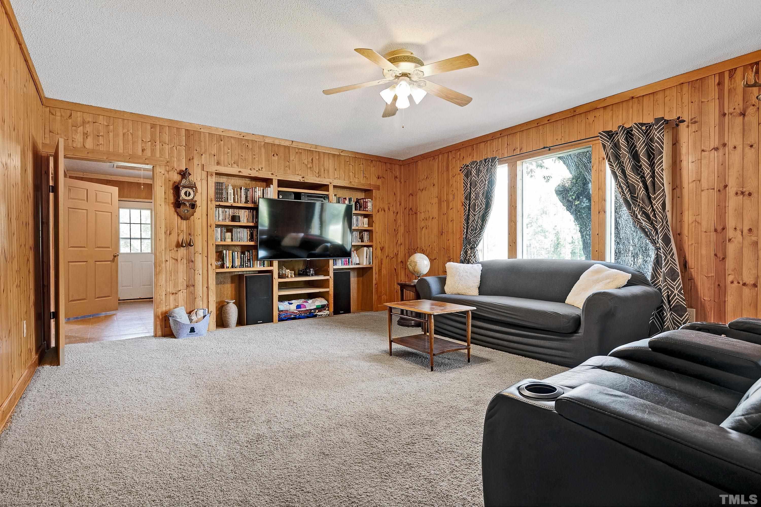 67 Crocker Road Smithfield, NC 27577 - Photo 4 of 46 Gallery Image 4