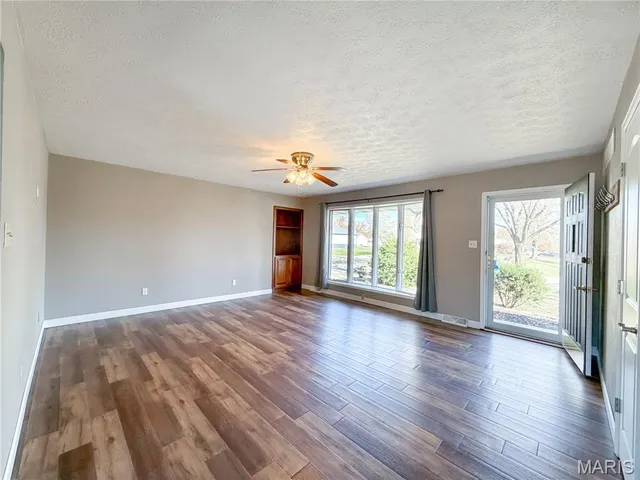 $200,000 | 248 Kues Avenue, Aviston, IL 62216