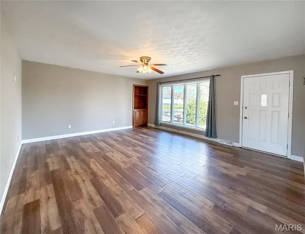 $200,000 | 248 Kues Avenue, Aviston, IL 62216