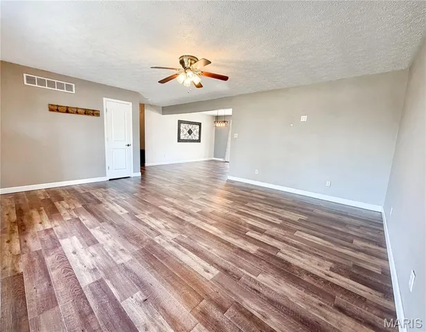 $200,000 | 248 Kues Avenue, Aviston, IL 62216