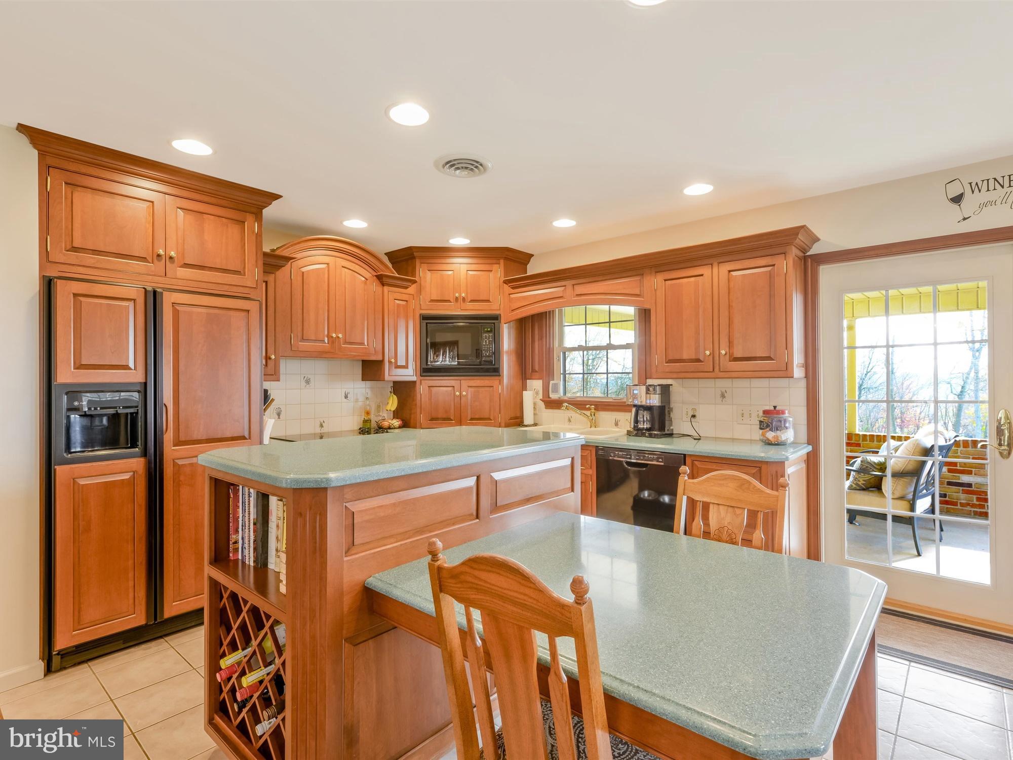 297 Mt Gretna Road Elizabethtown, PA 17022 - Photo 6 of 26 Kitchen