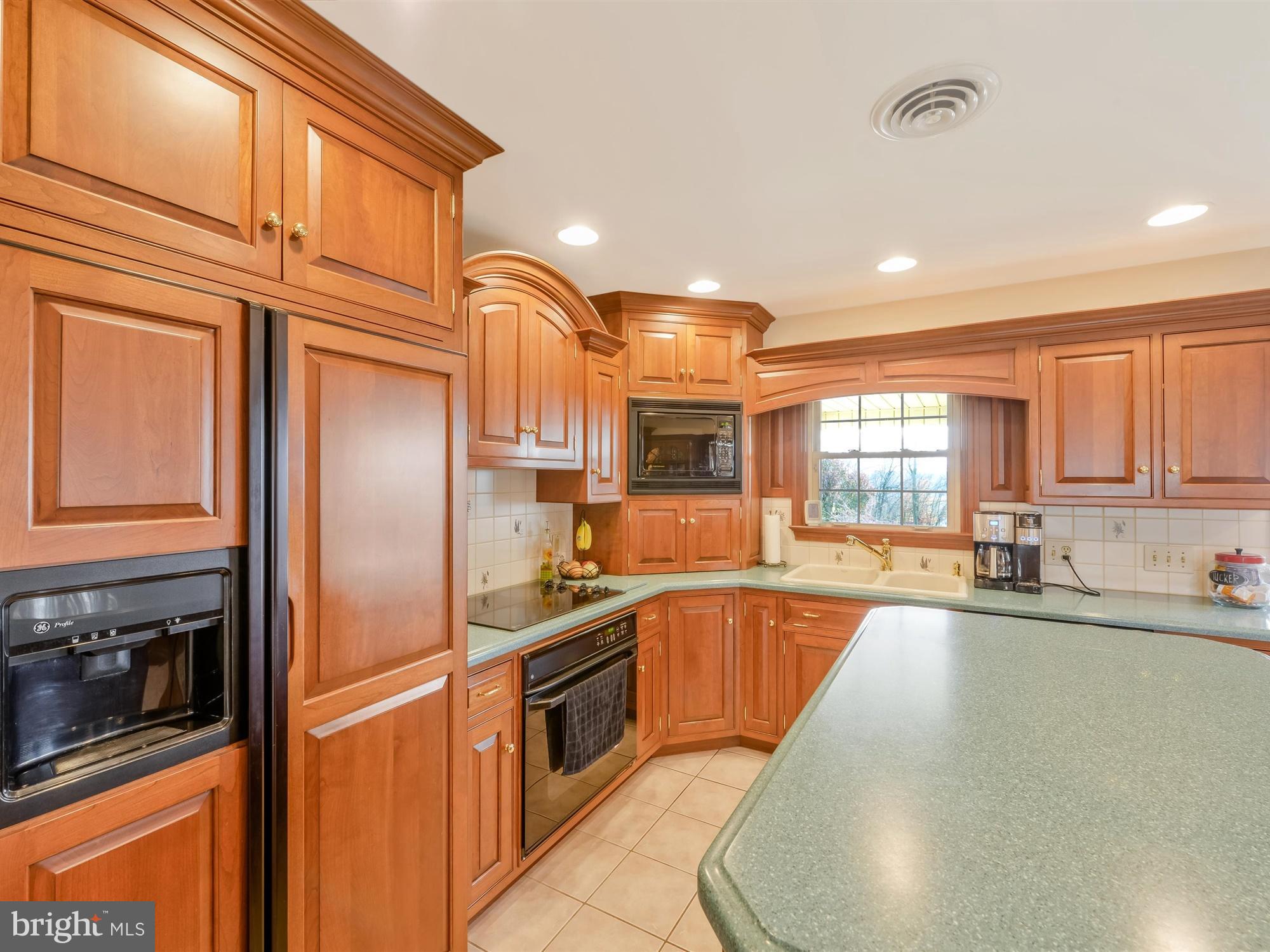 297 Mt Gretna Road Elizabethtown, PA 17022 - Photo 9 of 26 Gallery Image 9