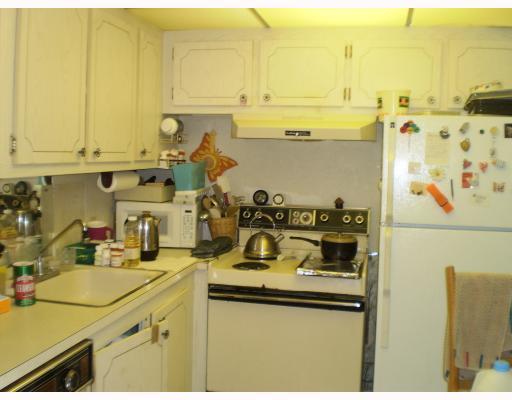 166 Mansfield D Boca Raton, FL 33434 - Photo 6 of 12 166 mansfield 5