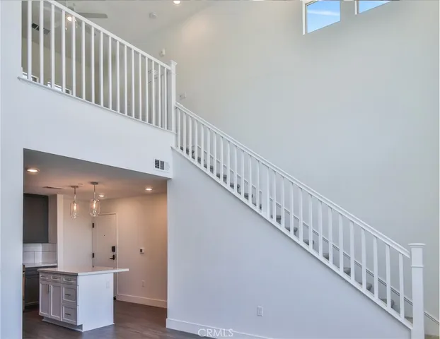 a view of a livingroom with an empty space