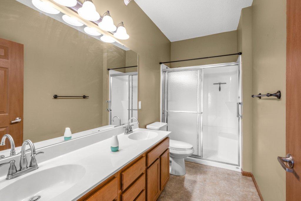 114200 Hundertmark Road, Unit 110 Chaska, MN 55318 - Photo 11 of 26