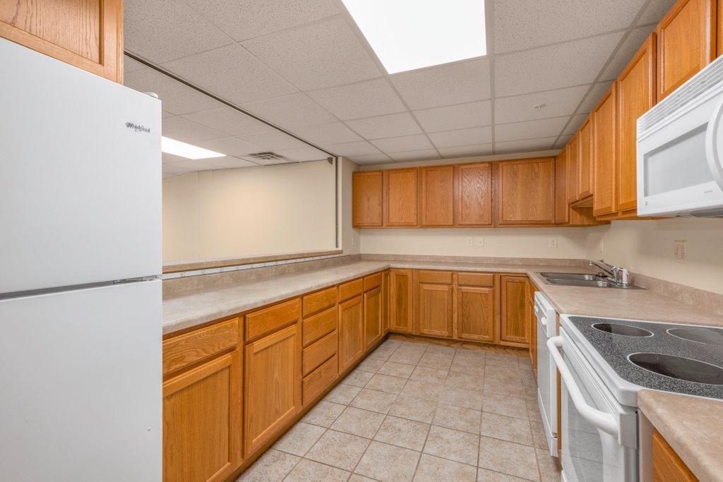 114200 Hundertmark Road, Unit 110 Chaska, MN 55318 - Photo 19 of 26